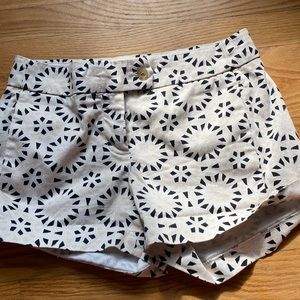 J crew White and black pattern shorts